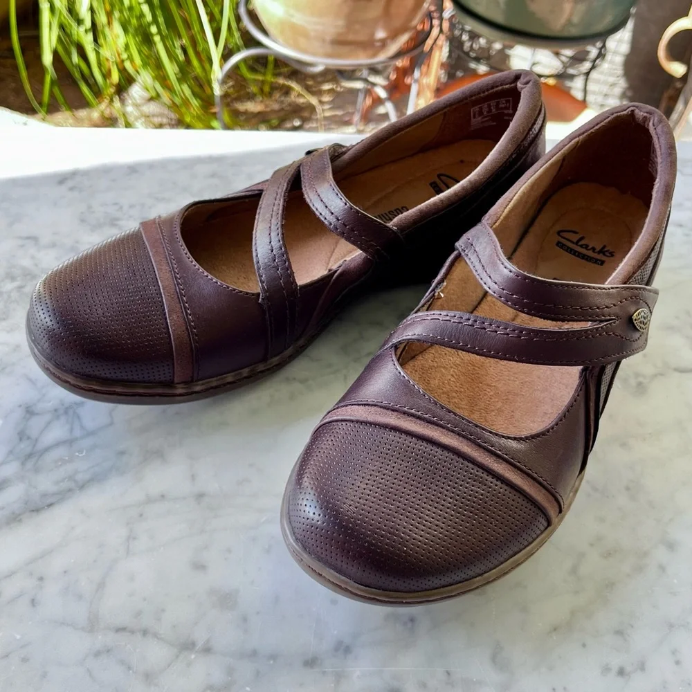 Clarks Collection Brown Leather Evianna Crown, 9.5, Mary Jane Shoe, NWT - Picture 1 of 13